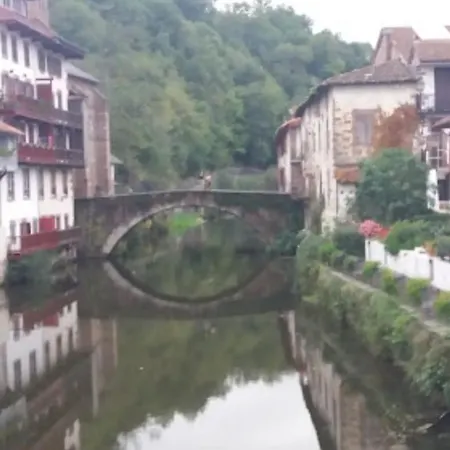 La E Bella * サン・ジャン・ピエ・ド・ポル