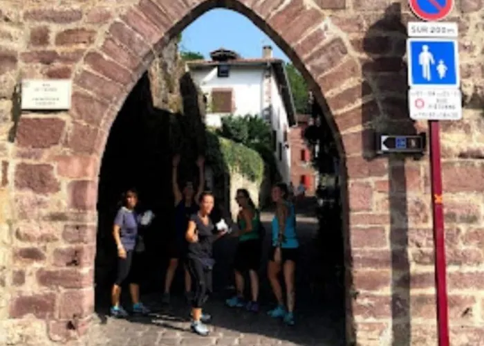 Auberge de jeunesse La E Bella *